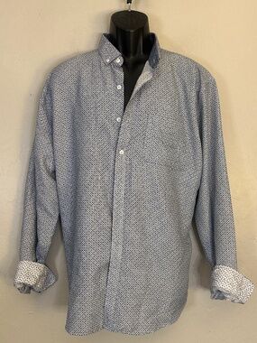 Rue Saint Patrick Contrast Button Down XXL Gently worn 100% polyester 25.5" arm